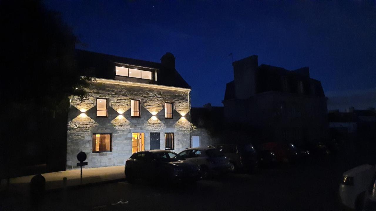 La Petite Valise Hotel Ploudalmezeau Exterior photo